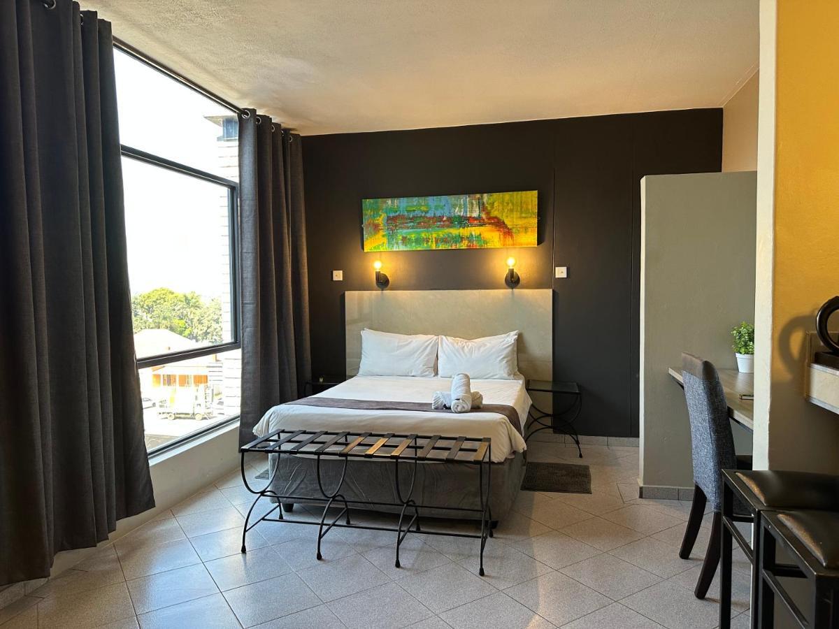 N1 Hotel Samora Machel Хараре Экстерьер фото